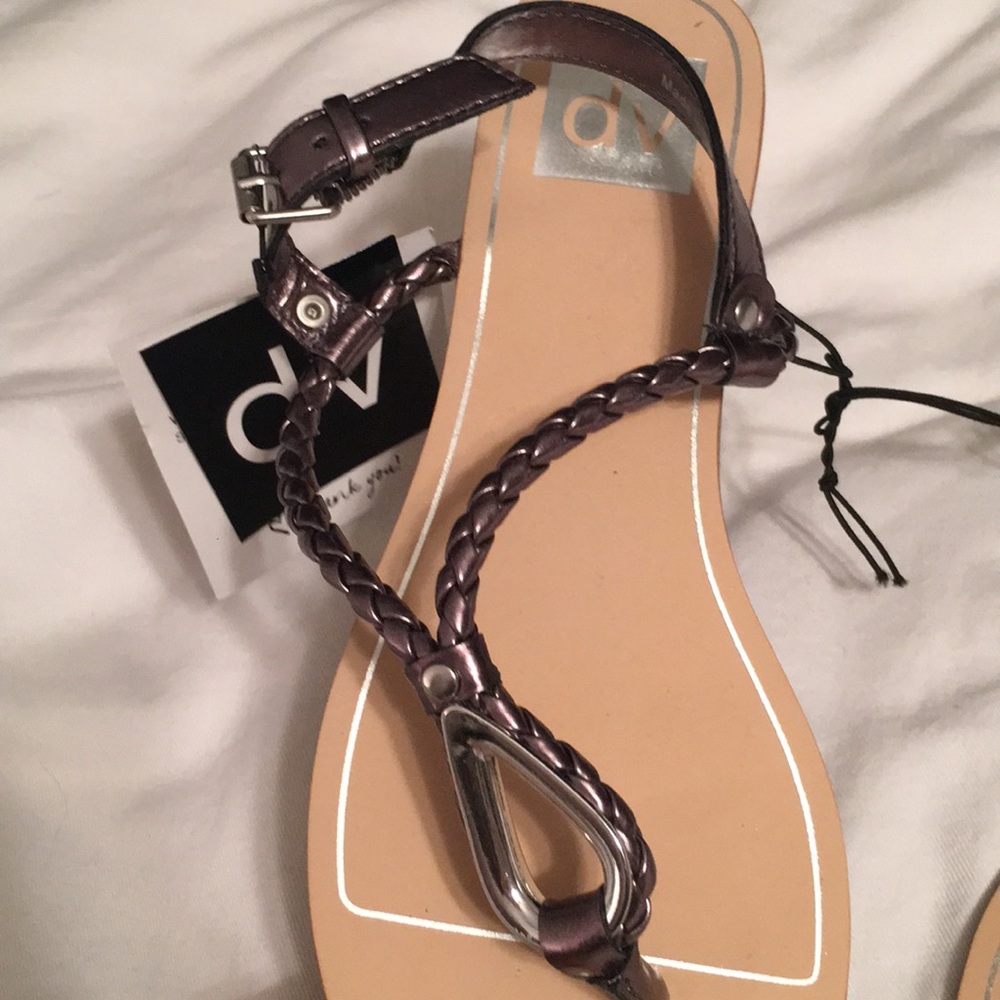 Sandals - Picture 2 of 4